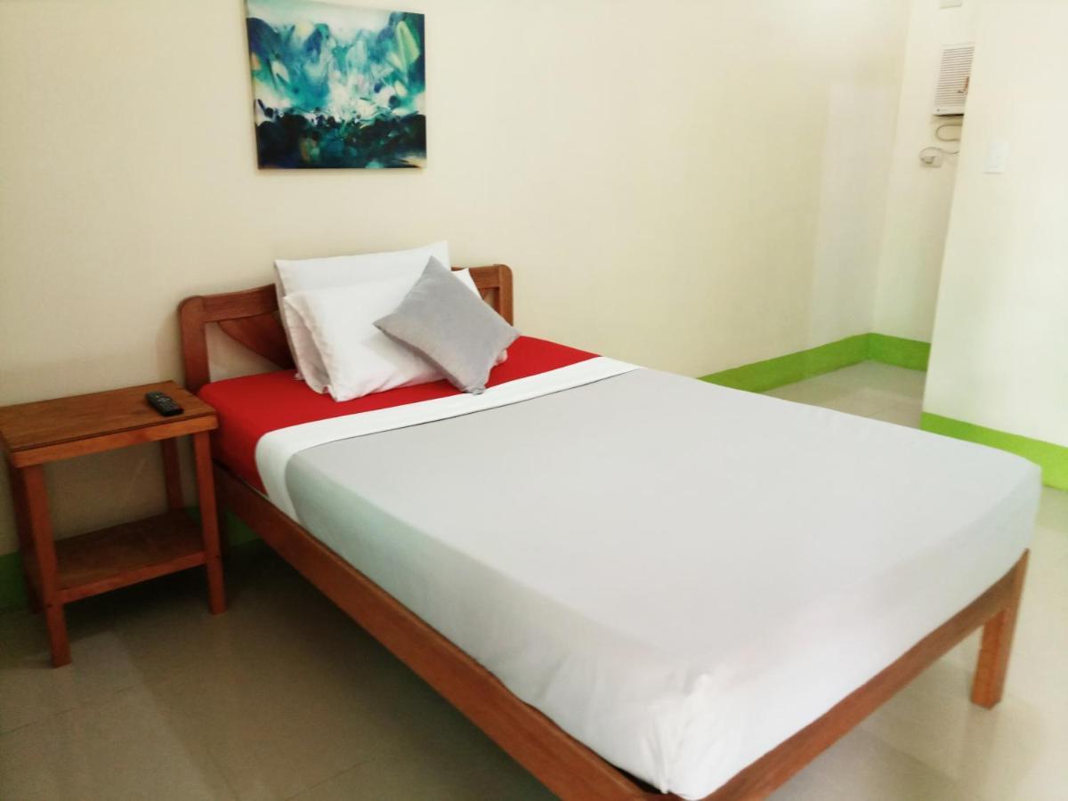 Green Park Tourist Inn Puerto Princesa Dış mekan fotoğraf